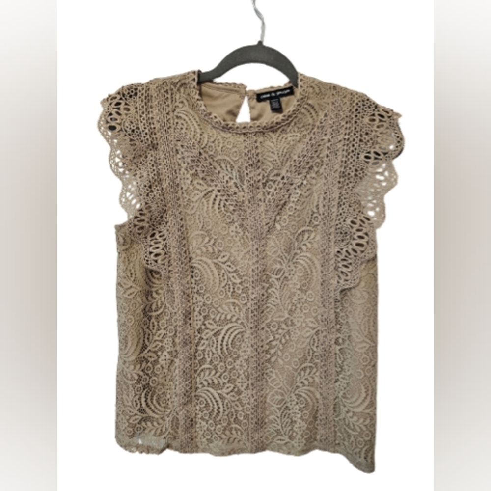 Cable & Gauge Nude Color Lace Top with Cap Sleeve Women's Size Medium